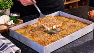 Πρωτεϊνική τυρόπιτα χωρίς αλεύρι με cottage cheese και βρώμη