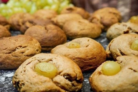 Φανταστικά μουστοκούλουρα με πετιμέζι