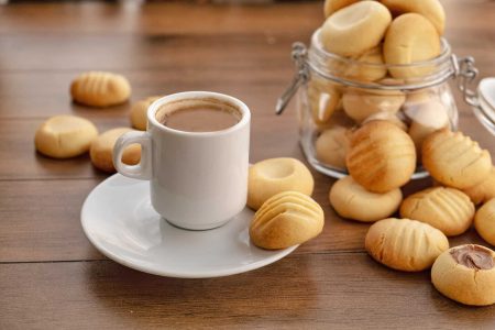 Απίθανα Μπισκότα με μόνο 3 Υλικά!Απίθανα Μπισκότα Βουτύρου με μόνο 3 Υλικά! Θα πάθετε πλάκα απο το πόσο Νόστιμα ειναι!!