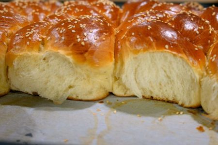 Τσουρεκάκια με ΚΕΦΙΡ σαν Βαμβάκι!! (Χωρίς Μίξερ)
Τσουρεκάκια με Κεφίρ σαν βαμβάκι!! (Χωρίς μίξερ) Ταιριάζουν πολύ ειδικά με πραλίνα και γάλα!!