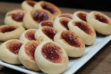 Φτιάξτε πανεύκολα και πεντανόστιμα μπισκότα στο τσακ μπαμ!!