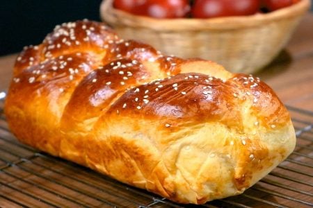 Φτιάξτε Φέτος το Πάσχα τα πιο νόστιμα και αφράτα γεμάτα ίνες Πασχαλινά τσουρέκια! όλα τα tips για να φτιάξετε αφράτο και Πεντανόστιμο τσουρέκι με Ινες!!! Το πιο σημαντικό απο όλα είναι οτι κρατάνε Μέρες!!