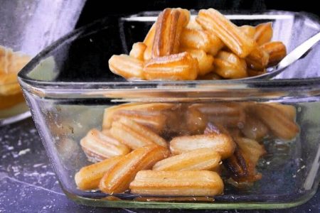 Σπιτικά σιροπιαστά Τουλουμπάκια - Tulumpa Recipe